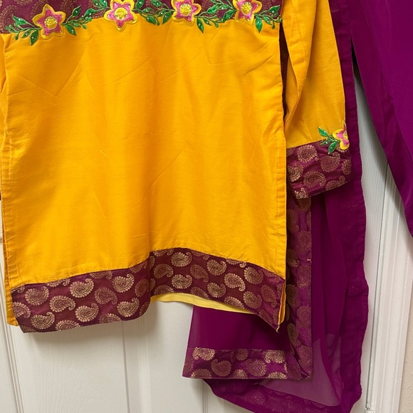 Pakistani Indian Yellow and Purple Embroidered Kurta Set - Picture 3 of 9